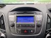 Radio CD player from a Hyundai iX35 (LM), 2010 / 2015 1.7 CRDi 16V, SUV, Diesel, 1.685cc, 85kW (116pk), FWD, D4FD, 2010-11 / 2015-09, F5D31; F5D41 2014