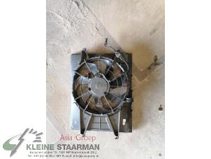 Usagé Boîtier ventilateur Hyundai i30 (FD) 1.4 CVVT 16V Prix sur demande proposé par Kleine Staarman B.V. Autodemontage