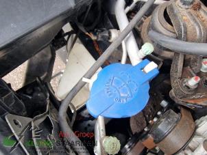 Używane Zbiornik spryskiwacza przód Hyundai iX20 (JC) 1.4i 16V Cena na żądanie oferowane przez Kleine Staarman B.V. Autodemontage