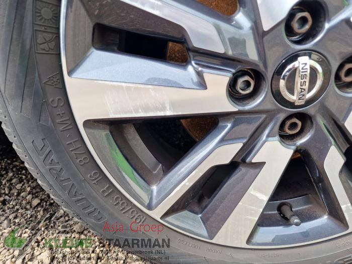 Juego de llantas y neumáticos de un Nissan Micra (K14) 1.0 IG-T 100 2019
