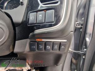 Gebrauchte Schalter (sonstige) Mitsubishi Outlander (GF/GG) 2.0 16V PHEV 4x4 Preis auf Anfrage angeboten von Kleine Staarman B.V. Autodemontage