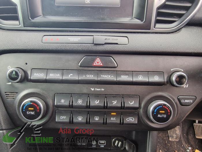 Heater control panel Kia Sportage 1.7 CRDi 115 16V 4x2