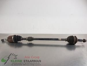 Used Front drive shaft, right Toyota Yaris II (P9) 1.33 16V Dual VVT-I Price on request offered by Kleine Staarman B.V. Autodemontage