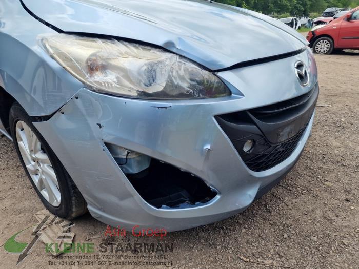 Stoßstange vorne van een Mazda 5 (CWA9) 1.8i 16V 2012