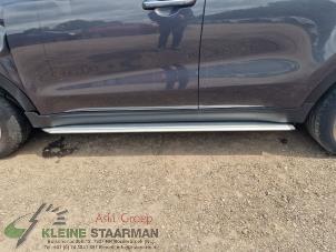 Used Footboard, left Kia Sportage (QL) 1.7 CRDi 115 16V 4x2 Price on request offered by Kleine Staarman B.V. Autodemontage