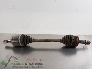 Used Front drive shaft, left Kia Sportage (JE) 2.0 CVVT 16V 4x2 Price on request offered by Kleine Staarman B.V. Autodemontage