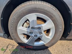 Gebrauchte Felgen Set + Reifen Toyota Auris (E15) 1.8 16V HSD Full Hybrid Preis auf Anfrage angeboten von Kleine Staarman B.V. Autodemontage