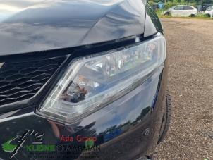 Used Headlight, left Nissan X-Trail (T32) 1.6 Energy dCi Price on request offered by Kleine Staarman B.V. Autodemontage