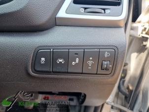 Gebrauchte Schalter (sonstige) Hyundai Tucson (TL) 1.7 CRDi 16V 2WD Preis auf Anfrage angeboten von Kleine Staarman B.V. Autodemontage