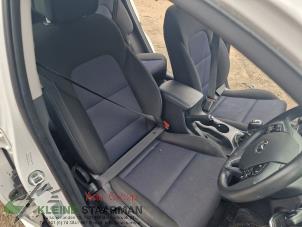 Usagé Siège droit Hyundai Tucson (TL) 1.7 CRDi 16V 2WD Prix sur demande proposé par Kleine Staarman B.V. Autodemontage