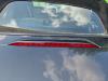 Zusätzliches Bremslicht Mitte van een Mazda MX-5 (ND), 2015 1.5 Skyactiv G-131 16V, Cabrio, Benzin, 1.496cc, 96kW (131pk), RWD, P5VPR, 2015-04, ND6EA 2017