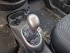 Gear stick knob from a Nissan Micra (K13), 2010 / 2016 1.2 12V DIG-S, Hatchback, Petrol, 1.198cc, 72kW (98pk), FWD, HR12DDR, 2011-03 / 2015-10, K13B 2016