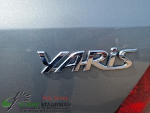 Usados Bisagra de capó Toyota Yaris II (P9) 1.3 16V VVT-i Precio de solicitud ofrecido por Kleine Staarman B.V. Autodemontage