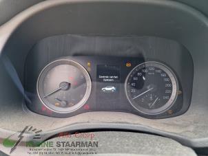 Używane Tablica rozdzielcza Hyundai Tucson (TL) 1.6 GDi 16V 2WD Cena na żądanie oferowane przez Kleine Staarman B.V. Autodemontage