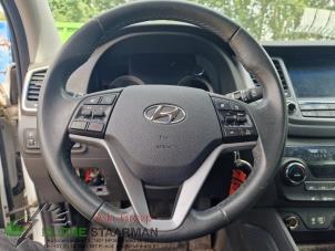Gebrauchte Lenkrad Hyundai Tucson (TL) 1.6 GDi 16V 2WD Preis auf Anfrage angeboten von Kleine Staarman B.V. Autodemontage