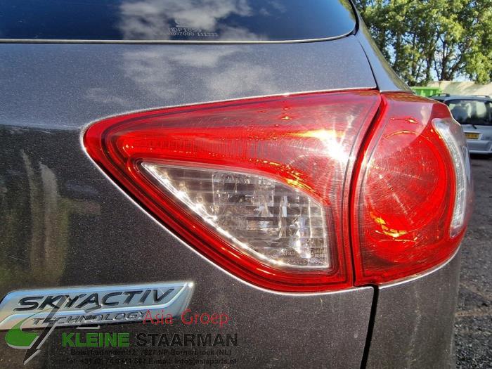 Rücklicht rechts van een Mazda CX-5 (KE,GH) 2.2 SkyActiv-D 150 16V 2WD 2016