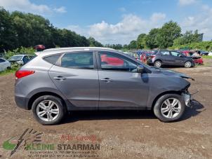 Used Box beam,right Hyundai iX35 (LM) 1.6 GDI 16V Price on request offered by Kleine Staarman B.V. Autodemontage