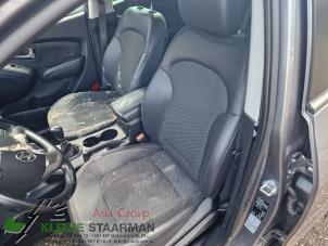 Used Seat, left Hyundai iX35 (LM) 1.6 GDI 16V Price on request offered by Kleine Staarman B.V. Autodemontage