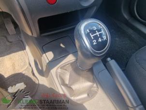 Used Gear-change mechanism Mitsubishi Outlander (CU) 2.0 16V 4x2 Price on request offered by Kleine Staarman B.V. Autodemontage