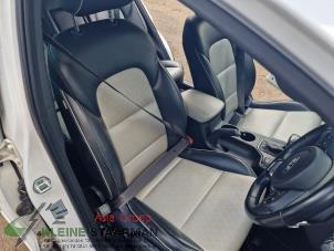 Used Seat, right Kia Sportage (QL) 1.6 T-GDI 16V 4x4 Price on request offered by Kleine Staarman B.V. Autodemontage