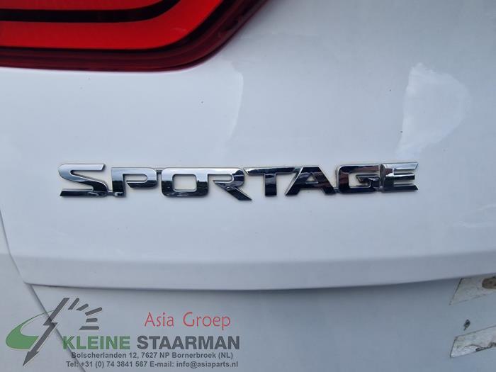 Cadre pare-chocs arrière d'un Kia Sportage (QL) 1.6 T-GDI 16V 4x4 2017