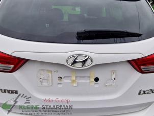 Used Tailgate handle Hyundai iX20 (JC) 1.4i 16V Price on request offered by Kleine Staarman B.V. Autodemontage