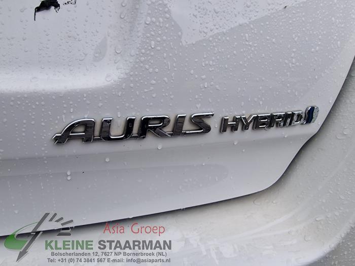 Czujnik polozenia pedalu gazu z Toyota Auris Touring Sports (E18) 1.8 16V Hybrid 2016
