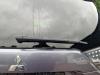 Scheibenwischerarm hinten van een Mitsubishi Outlander (CW), 2006 / 2012 2.4 16V Mivec 4x4, SUV, Benzin, 2.360cc, 125kW (170pk), 4x4, 4B12, 2007-09 / 2012-11, CW52; CWCB52 2008