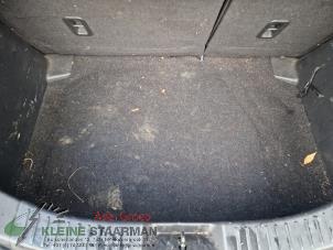 Używane Plyta podlogowa bagaznika Mazda 2 (DJ/DL) 1.5 SkyActiv-G 90 Cena na żądanie oferowane przez Kleine Staarman B.V. Autodemontage