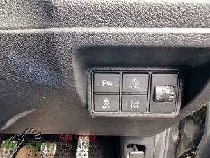 Gebrauchte Schalter (sonstige) Honda Civic (FK6/7/8/9) 1.0i VTEC Turbo 12V Preis auf Anfrage angeboten von Kleine Staarman B.V. Autodemontage