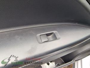 Usagé Commutateur vitre électrique Mitsubishi Space Star (A0) 1.2 12V Prix sur demande proposé par Kleine Staarman B.V. Autodemontage