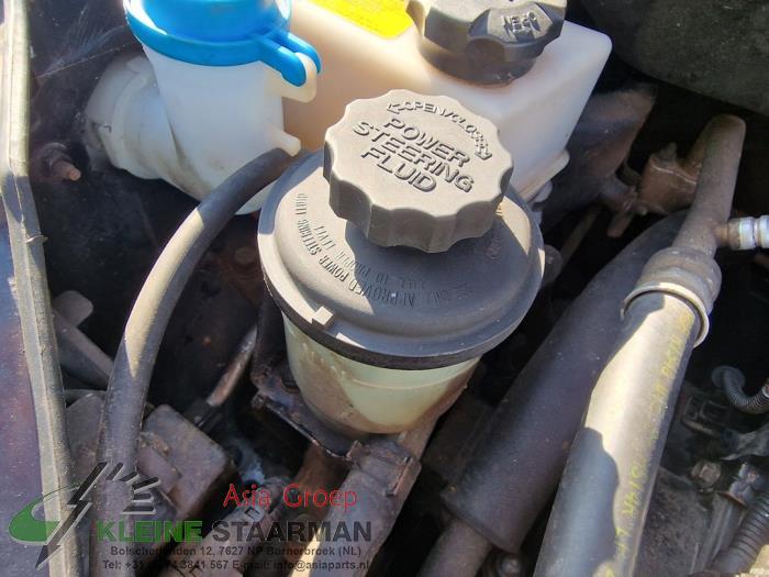 Power steering fluid reservoir Kia Picanto 1.1 12V G4HG