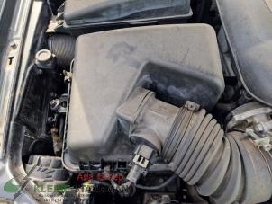 Gebrauchte Luftfiltergehäuse Kia Sorento I (JC) 3.3 V6 24V Preis auf Anfrage angeboten von Kleine Staarman B.V. Autodemontage