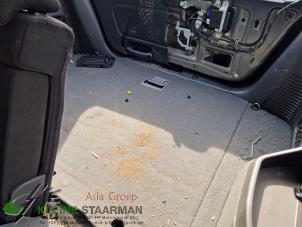 Used Floor panel load area Kia Sorento I (JC) 3.3 V6 24V Price on request offered by Kleine Staarman B.V. Autodemontage