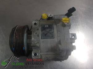 Used Air conditioning pump Mitsubishi Outlander (GF/GG) 2.0 16V 4x4 Price on request offered by Kleine Staarman B.V. Autodemontage