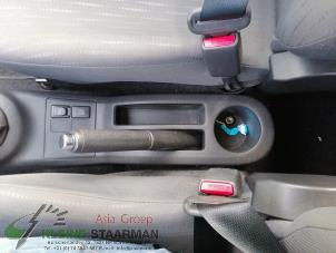 Używane Mechanizm hamulca recznego Toyota Yaris II (P9) 1.33 16V Dual VVT-I Cena na żądanie oferowane przez Kleine Staarman B.V. Autodemontage