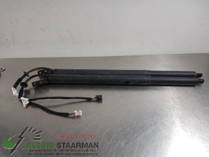 Used Set of tailgate gas struts Hyundai Tucson (TL) 1.6 CRDi 16V 48V MHEV Price on request offered by Kleine Staarman B.V. Autodemontage