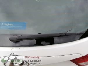 Używane Ramie wycieraczki tylnej Hyundai iX20 (JC) 1.4i 16V Cena na żądanie oferowane przez Kleine Staarman B.V. Autodemontage