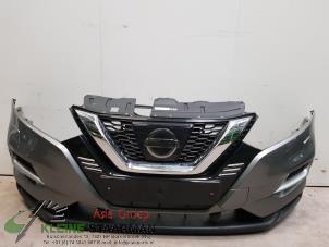 Used Front bumper Nissan Qashqai (J11) 1.2 DIG-T 16V Price on request offered by Kleine Staarman B.V. Autodemontage