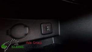 Used AUX / USB connection Suzuki Vitara (LY/MY) 1.4 Booster Jet Turbo 16V SHVS AllGrip Price on request offered by Kleine Staarman B.V. Autodemontage