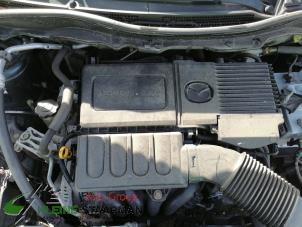 Używane Obudowa filtra powietrza Mazda 2 (DE) 1.3 16V S-VT High Power Cena na żądanie oferowane przez Kleine Staarman B.V. Autodemontage