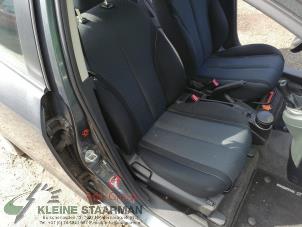 Gebrauchte Sitz rechts Mazda 2 (DE) 1.3 16V S-VT High Power Preis auf Anfrage angeboten von Kleine Staarman B.V. Autodemontage