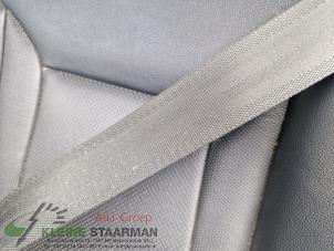 Usados Cinturón de seguridad izquierda detrás Hyundai i40 CW (VFC) 2.0 GDI 16V Precio de solicitud ofrecido por Kleine Staarman B.V. Autodemontage