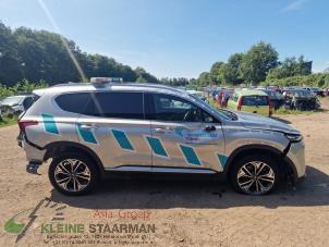Used Box beam,right Hyundai Santafe Price on request offered by Kleine Staarman B.V. Autodemontage