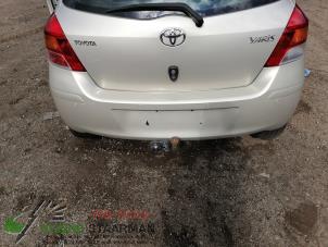 Used Towbar Toyota Yaris II (P9) 1.33 16V Dual VVT-I Price on request offered by Kleine Staarman B.V. Autodemontage