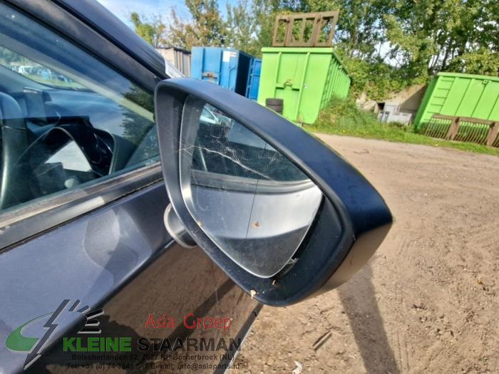 Wing mirror, right from a Mazda CX-3 2.0 SkyActiv-G 120 2019