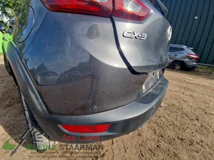 Pare-chocs arrière d'un Mazda CX-3 2.0 SkyActiv-G 120 2019