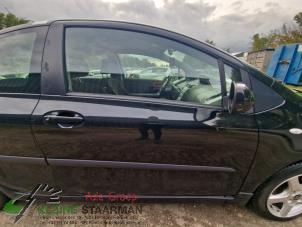 Used Door 2-door, right Toyota Yaris II (P9) 1.8 16V VVT-i TS Price on request offered by Kleine Staarman B.V. Autodemontage
