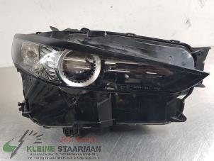 Used Headlight, right Mazda CX-30 (DM) 2.0 e-SkyActiv-G 122 16V Price on request offered by Kleine Staarman B.V. Autodemontage