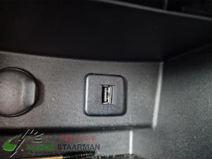Used AUX / USB connection Suzuki Vitara (LY/MY) 1.0 Booster Jet Turbo 12V Price on request offered by Kleine Staarman B.V. Autodemontage